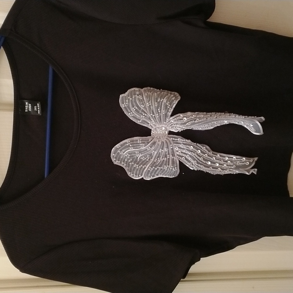 Black Crop Top with Beaded Pink Bow (20)